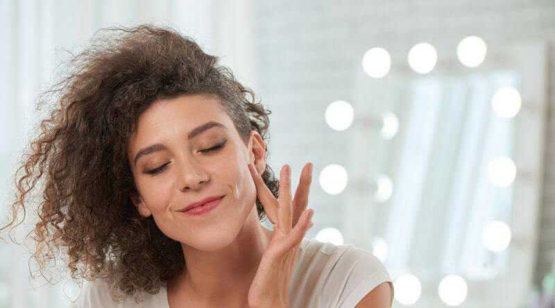  آموزش آرایش ساده صورت در منزل