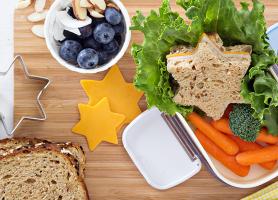 اهمیت و ارزش میان وعده برای اطفال