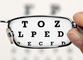 علائم و درمان نزدیک بینی چشم