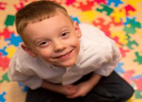 کودکان مبتلا به اوتیسم چه مشکلاتی دارند