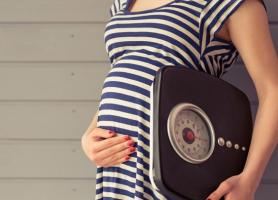 دلایل مهم اضافه وزن مادر در دوران بارداری