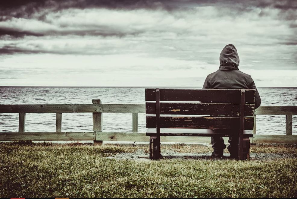 شش راه برای مقابله با احساس تنهایی
